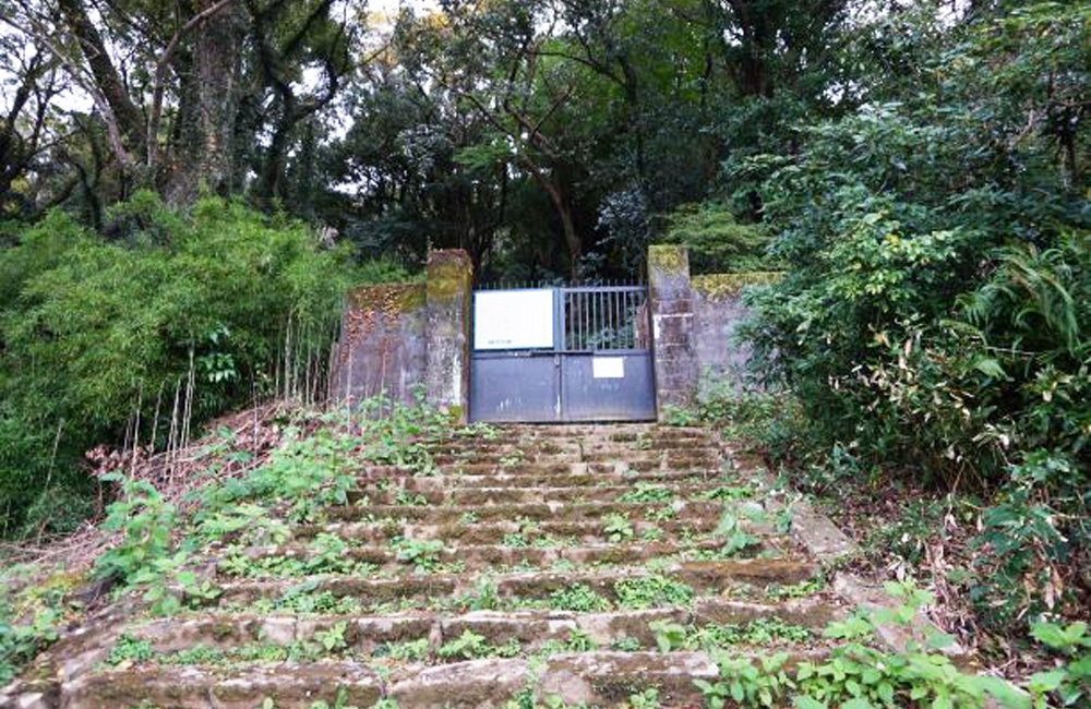 03_最前線③:山内家墓所.jpg